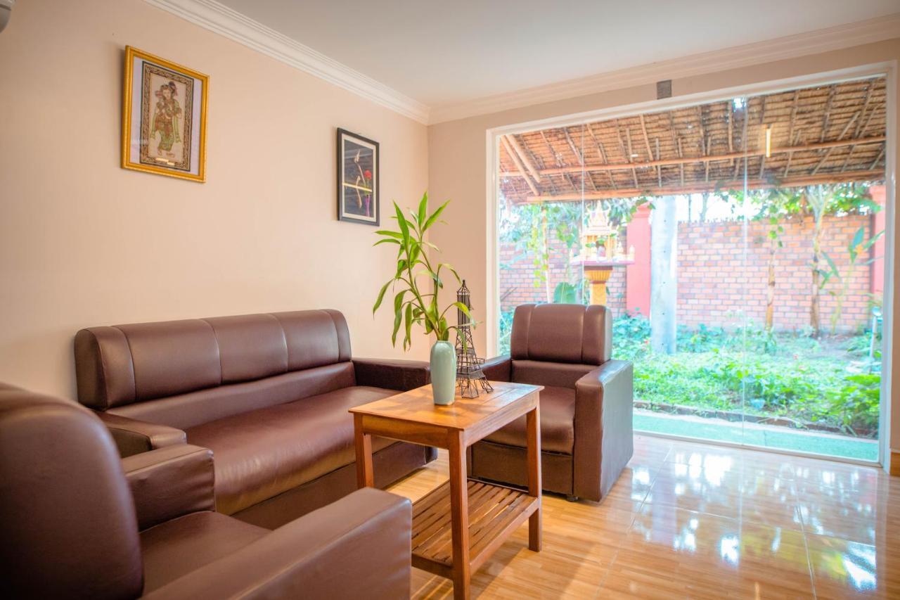 Tropical Villa Siem Reap Exteriör bild